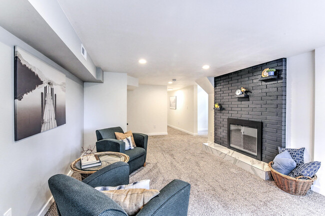 Building Photo - 3834 S 19th St