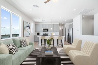 Building Photo - Nido 18