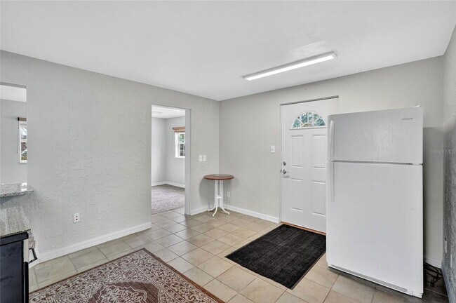 Building Photo - 7932 Plathe Rd