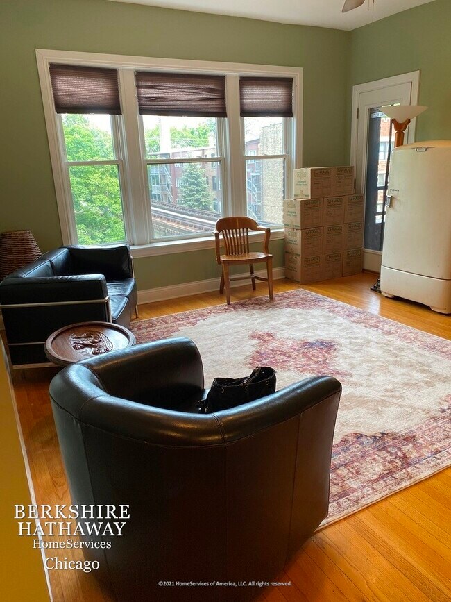Foto del edificio - 4646 N Winchester Avenue