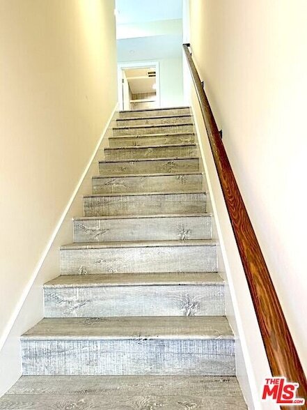 Foto del edificio - 14228 Sylvan St