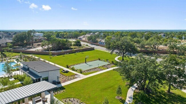 Foto del edificio - 142 Revere Dr