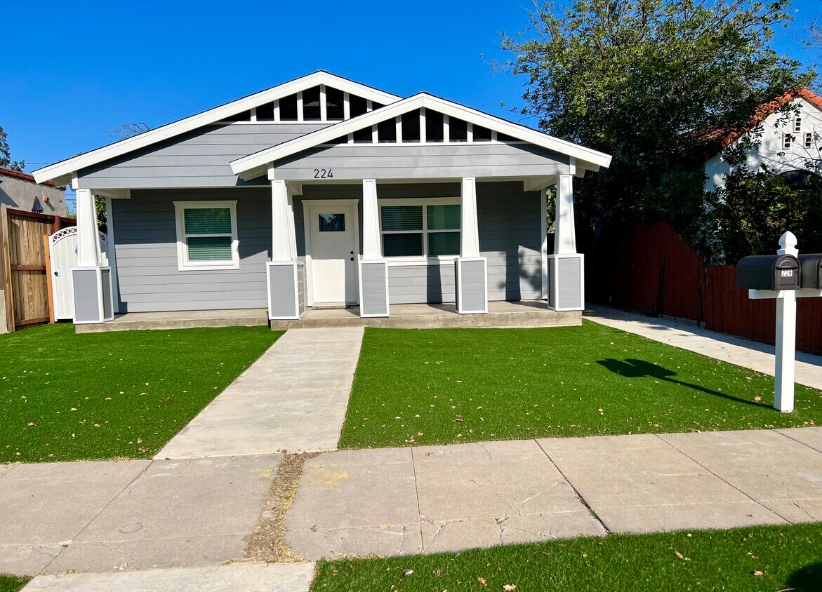 224 N Lincoln Ave, Fullerton, CA 92831 House for Rent in Fullerton