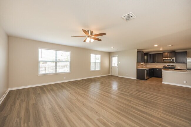 Foto del edificio - 12023 Fire Opal