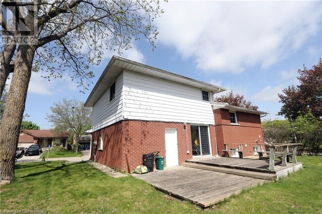 Building Photo - 77 Orchard Mill Crescent