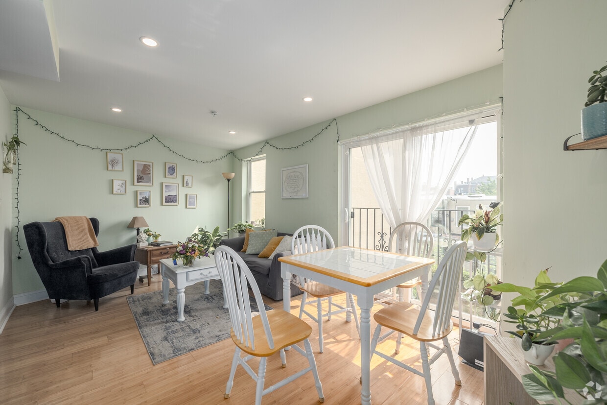 4BD, 3BA - 1,500SF - 327 N 40th St (Philadelphia, PA)