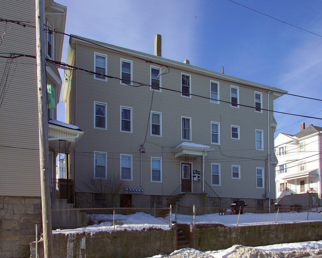 Building Photo - 73 Nashua St