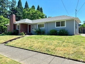Building Photo - 7036 N Westanna Ave