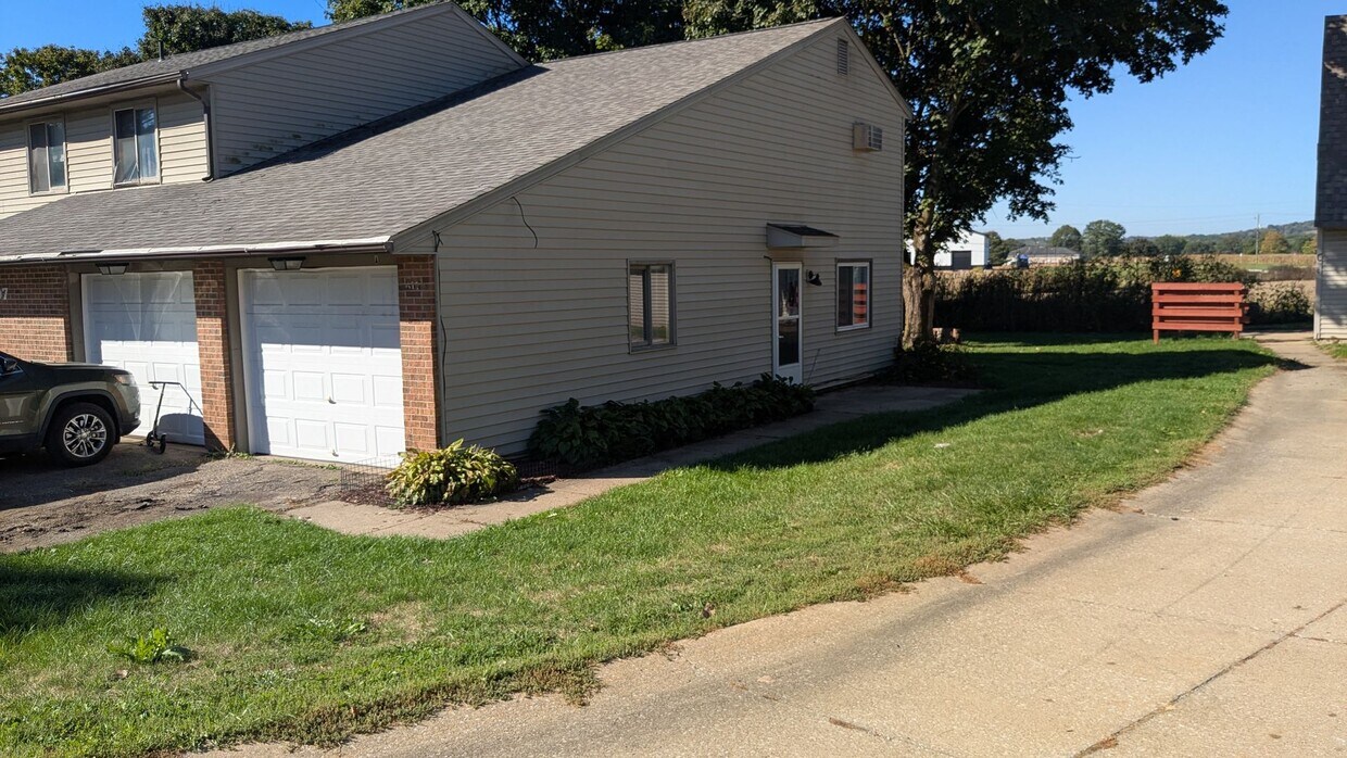 Foto principal - MN Cedar Village (797)