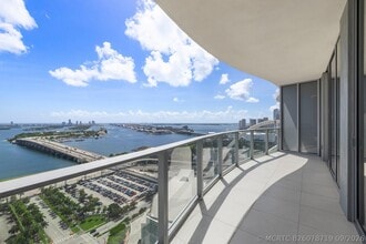 Building Photo - 1400 Biscayne Blvd