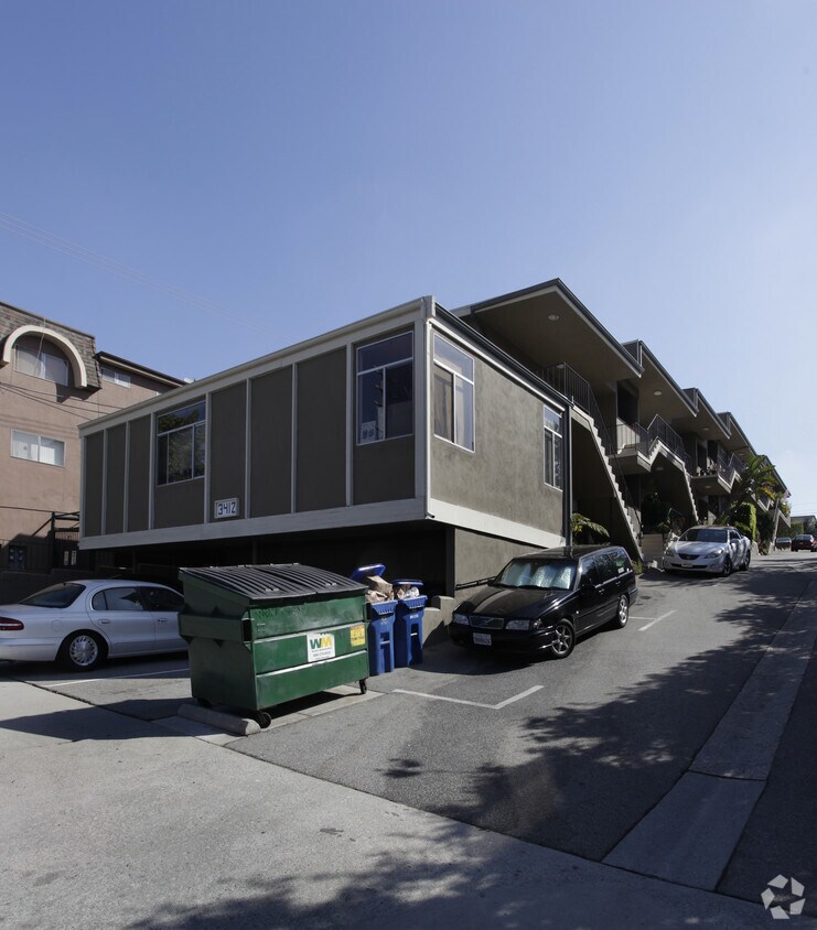 Primary Photo - 3412 S Centinela Ave