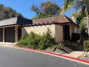 Building Photo - 4618 Collwood Ln