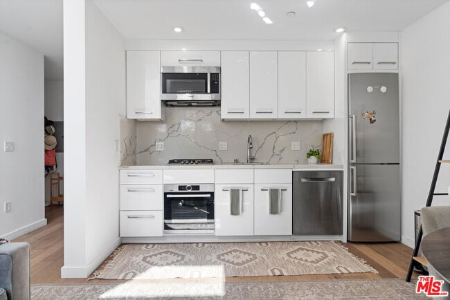 Foto del edificio - 507 Orlando Ave