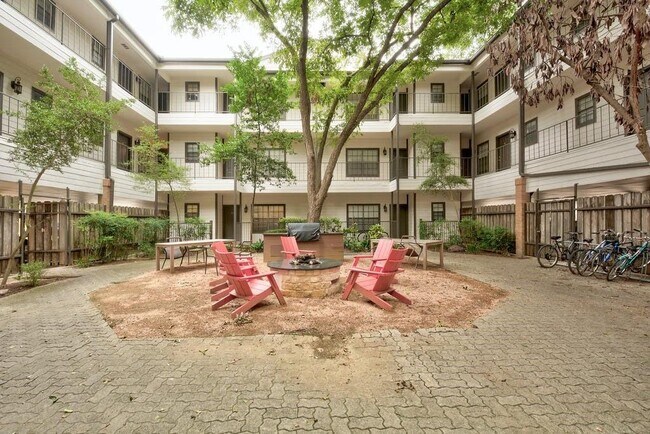 Foto del edificio - 203 E 31st St