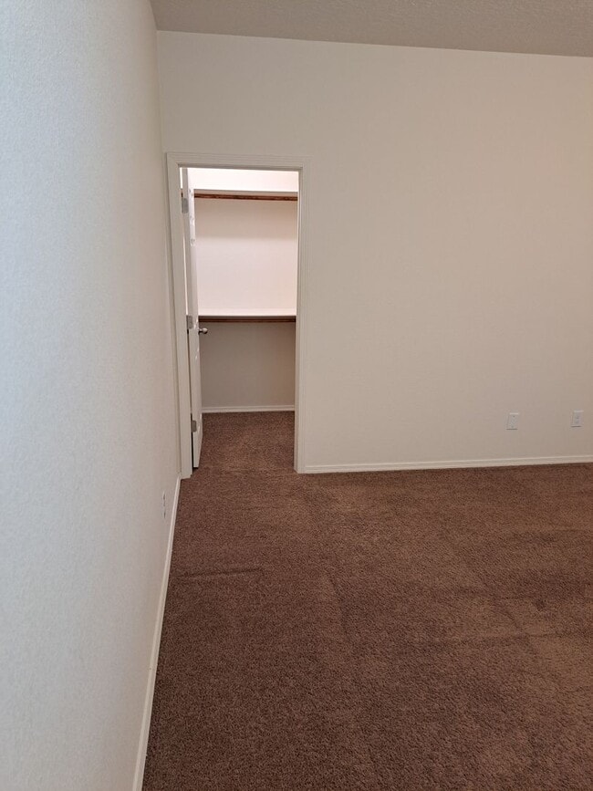 Foto del edificio - 4 BED/2 BATH HOME IN A NORTHWEST ALBUQUERQ...