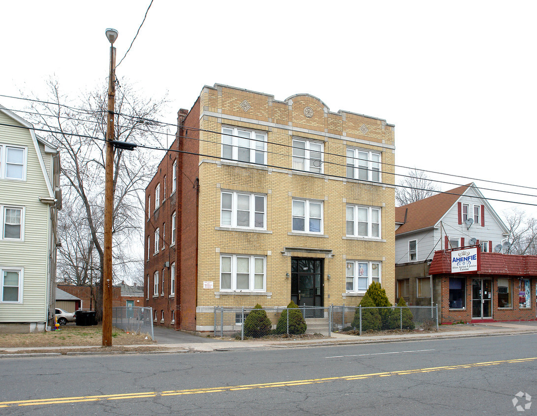 Building Photo - 236-238 Burnside Ave