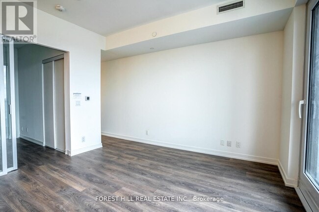 Building Photo - 2020 Bathurst St