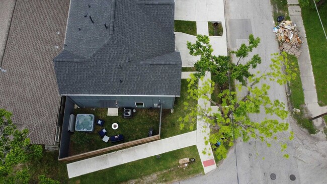 Building Photo - 5504 Texas St