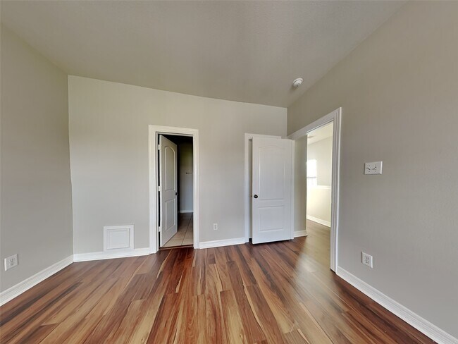 Foto del edificio - 4202 Alvin St