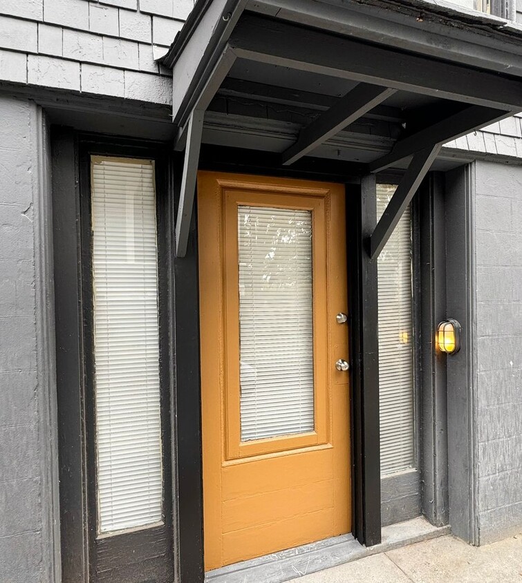 Primary Photo - 1Bd/1Ba Seattle Apartment