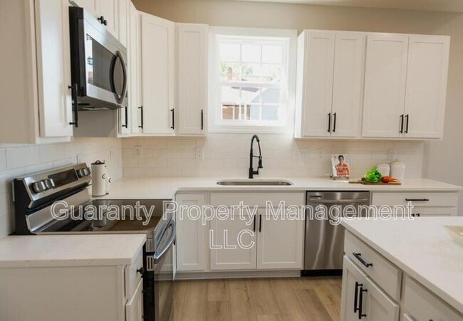 Building Photo - 99 St Matthews Rd