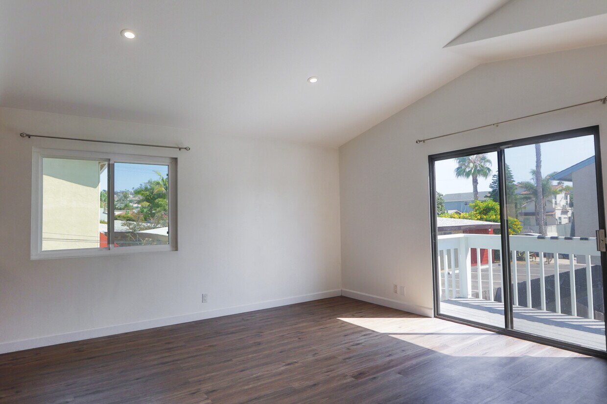 Foto principal - 4928 Narragansett Ave