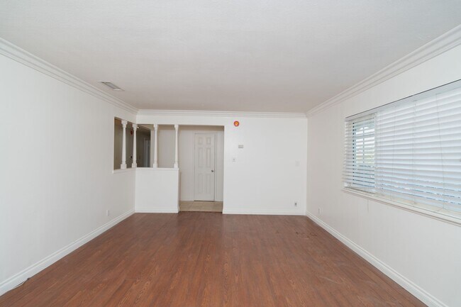Foto del edificio - Beautiful & Spacious Home in Rowland Heights
