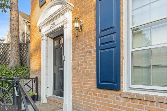 Foto del edificio - 2810 N Glade St NW
