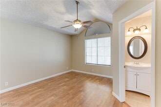 Building Photo - 5037 Souza Dr Building Photo - 5037 Souza Dr