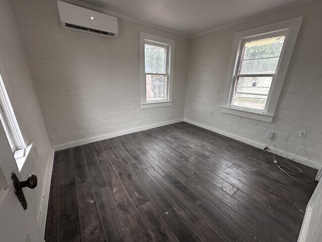 Foto del edificio - 411 N Adams St