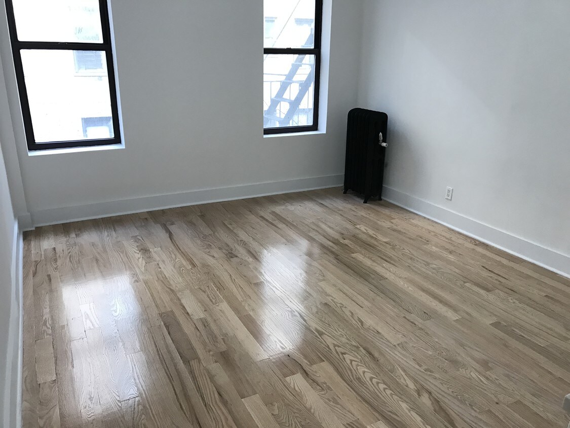 Foto principal - 180 E 18th St