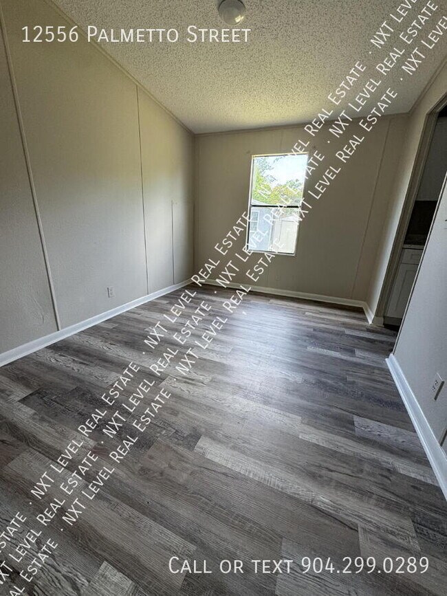 Foto del edificio - 12556 Palmetto St