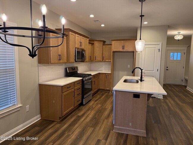 Foto del edificio - 2805 Alder Wood Ln