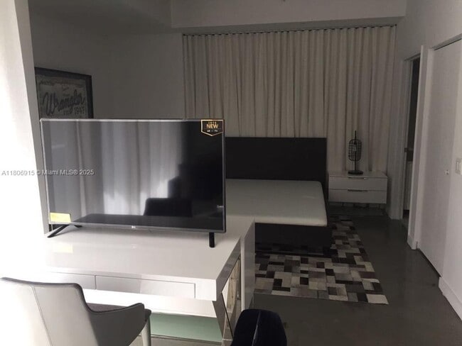 Foto del edificio - 151 SE 1st St