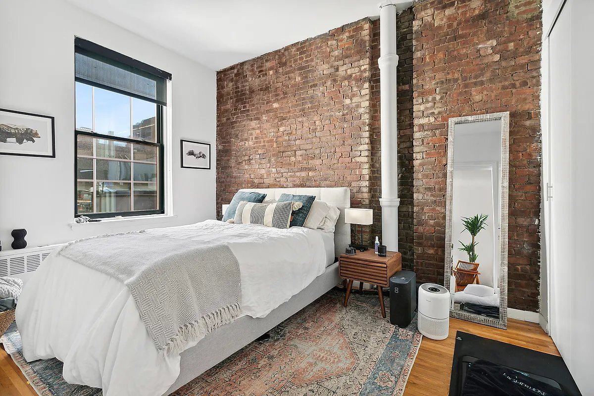 Foto principal - 43 E 10th St