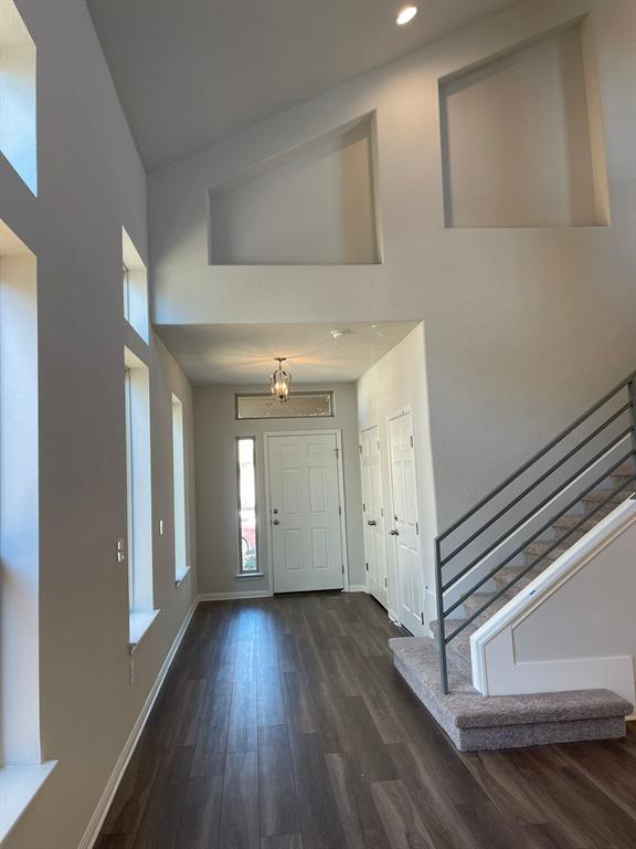 Building Photo - 105 Durmont Pass