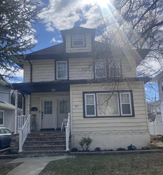 2nd floor available July 1st through July 5 - 48 Elm Rd