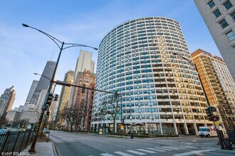 Building Photo - 1150 N Lake Shore Dr