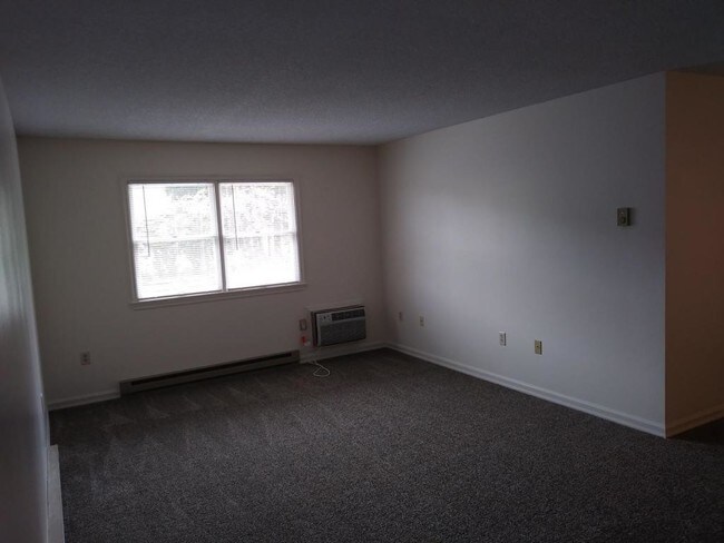 Building Photo - 350 Girio Terrace