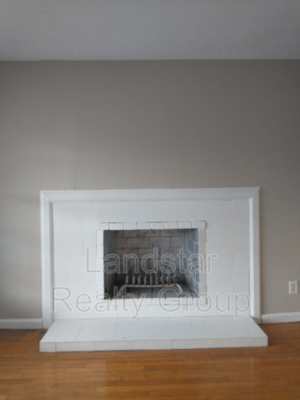 Foto del edificio - 6613 Manslick Rd