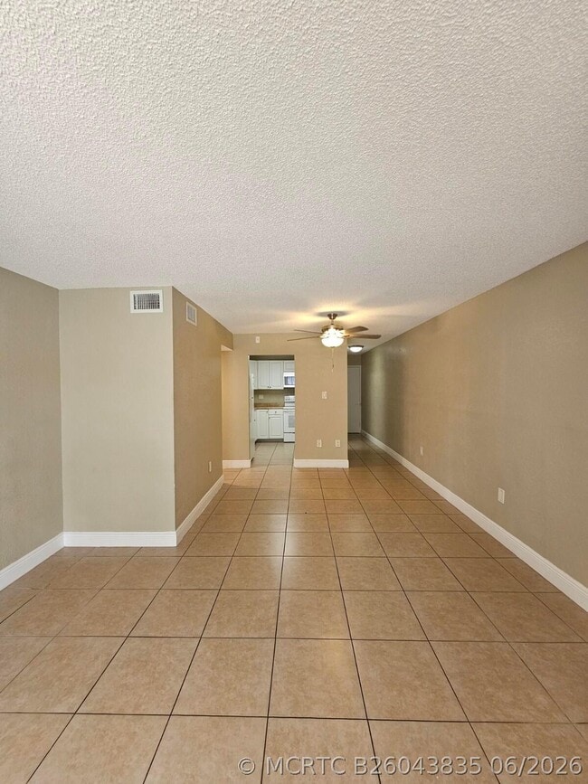 Building Photo - 4324 NW 9th Ave