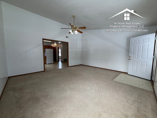 Foto del edificio - Gates Boulevard 2629–2631 Duplex