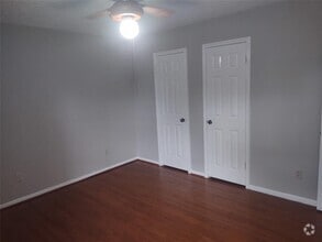 Building Photo - 306 Ivy Glen Ct