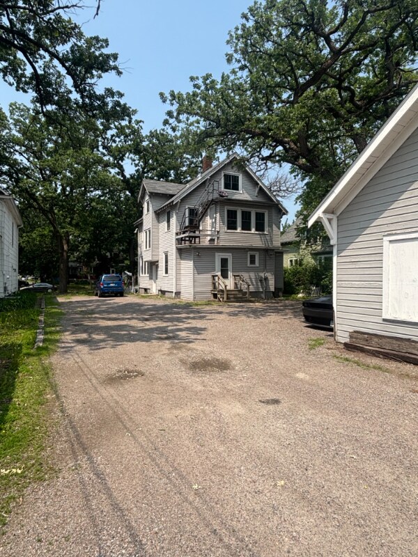 Foto del edificio - 812 6th Ave S