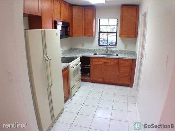 Building Photo - 1231 NW 18th Ct