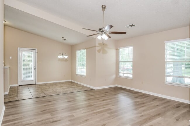 Building Photo - 1153 Charstone Dr