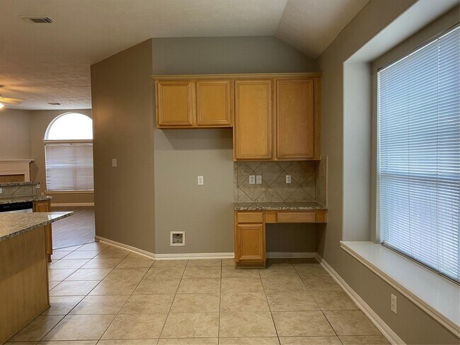 Foto del edificio - 18215 Linden Forest Ln