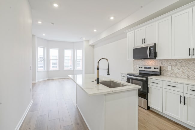 Photo - 952 N Marshall St Apartment