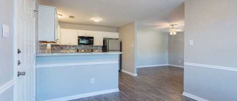 Foto del edificio - 1625 Rock Hollow Loop