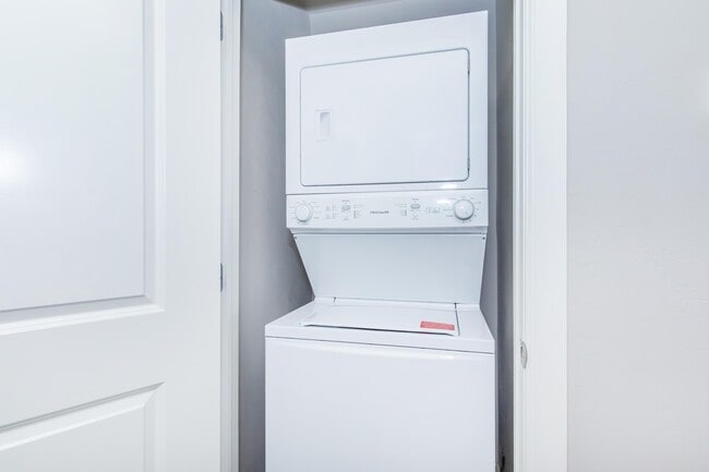 Building Photo - Afton Grove